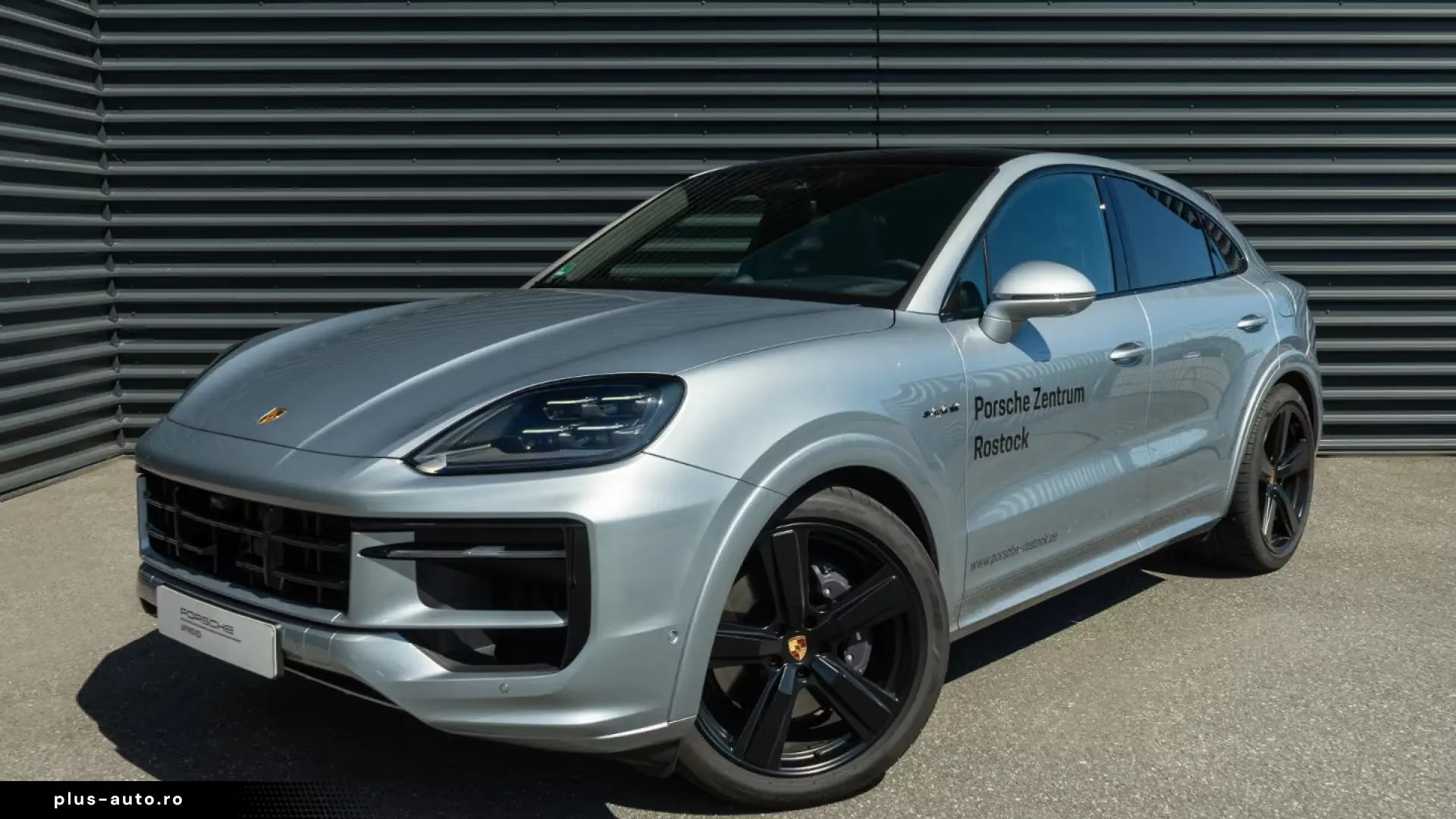 Porsche Cayenne E-Hybrid Coupe Black Edition InnoDrive