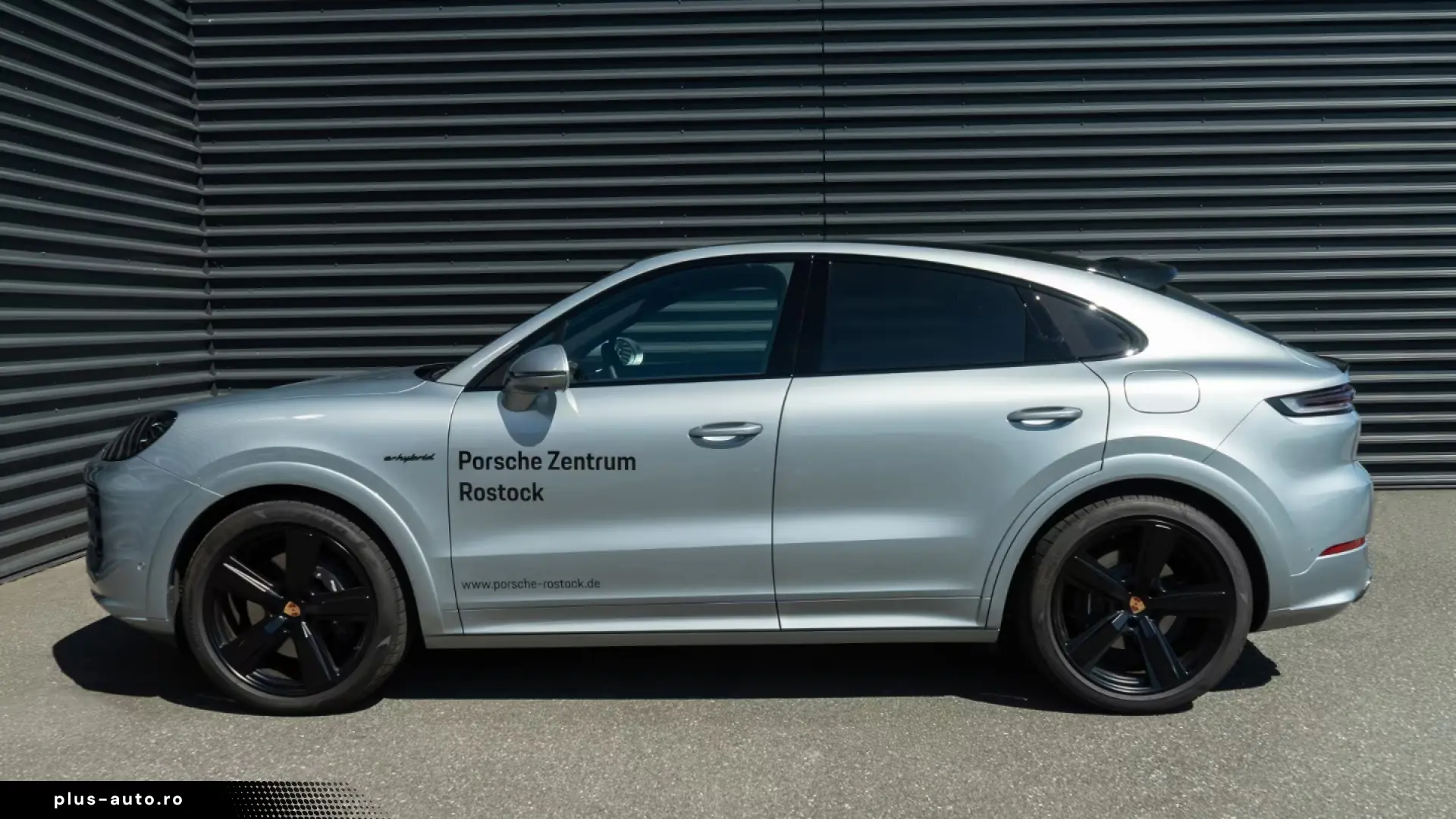 Porsche Cayenne E-Hybrid Coupe Black Edition InnoDrive