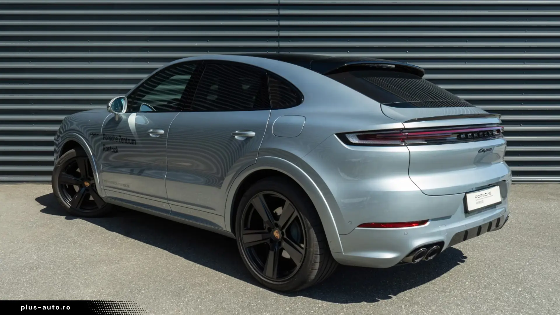 Porsche Cayenne E-Hybrid Coupe Black Edition InnoDrive