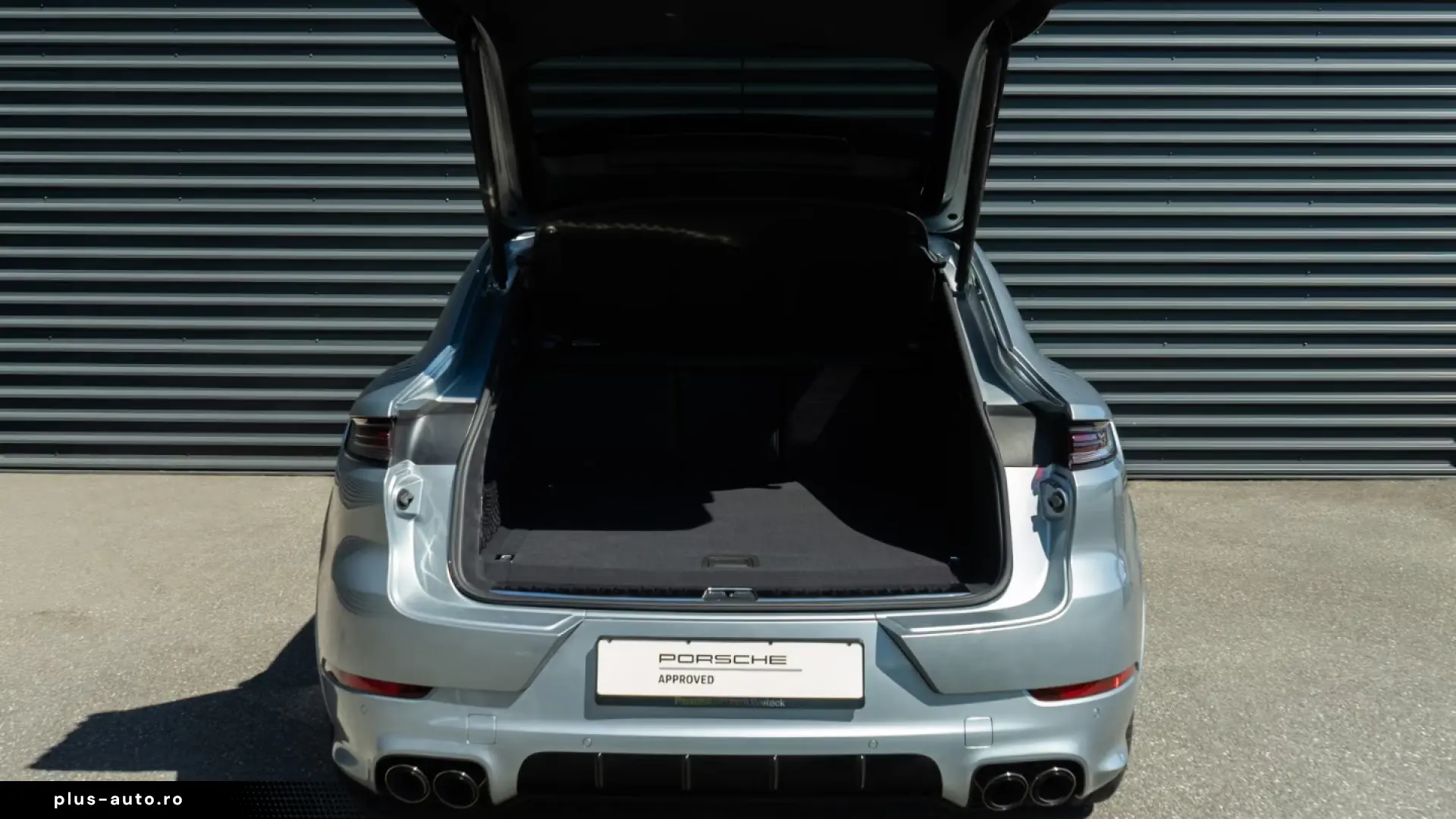 Porsche Cayenne E-Hybrid Coupe Black Edition InnoDrive