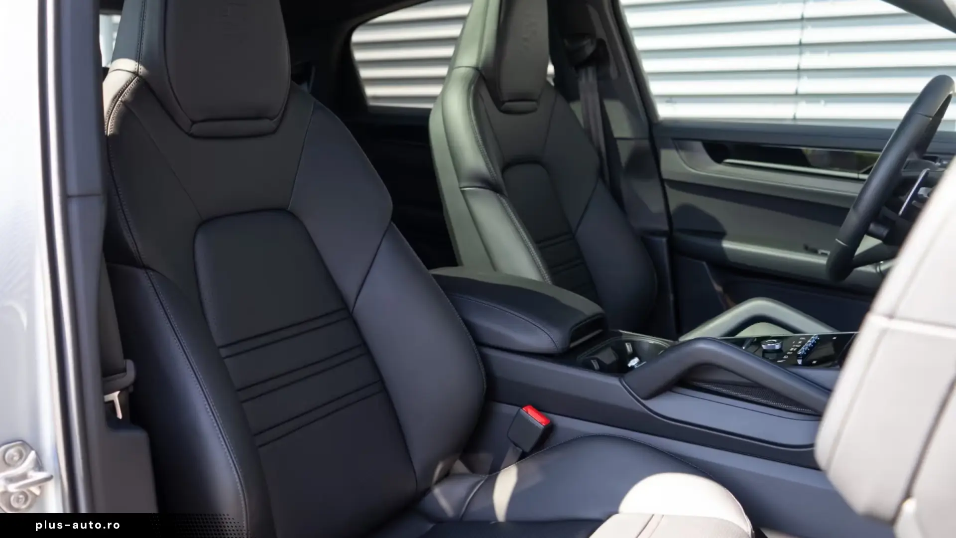 Porsche Cayenne E-Hybrid Coupe Black Edition InnoDrive