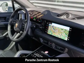 Porsche Cayenne E-Hybrid Coupe Black Edition InnoDrive