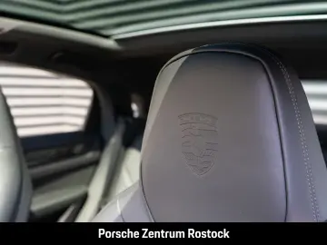 Porsche Cayenne E-Hybrid Coupe Black Edition InnoDrive