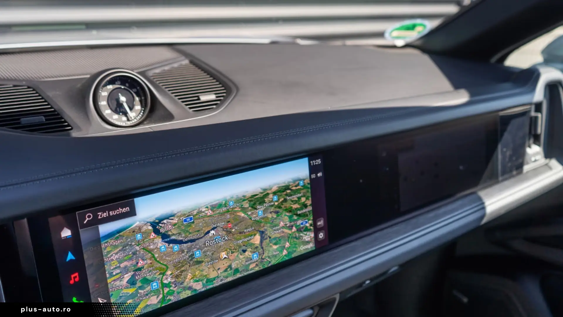 Porsche Cayenne E-Hybrid Coupe Black Edition InnoDrive