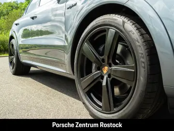 Porsche Cayenne E-Hybrid Coupe Black Edition InnoDrive