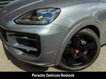 Porsche Cayenne E-Hybrid Coupe Black Edition InnoDrive