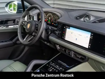 Porsche Cayenne E-Hybrid Coupe Black Edition InnoDrive