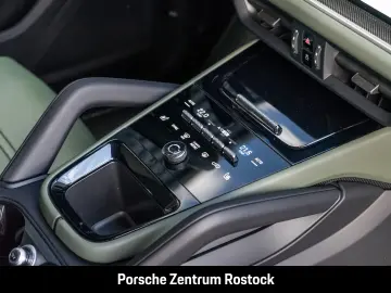 Porsche Cayenne E-Hybrid Coupe Black Edition InnoDrive