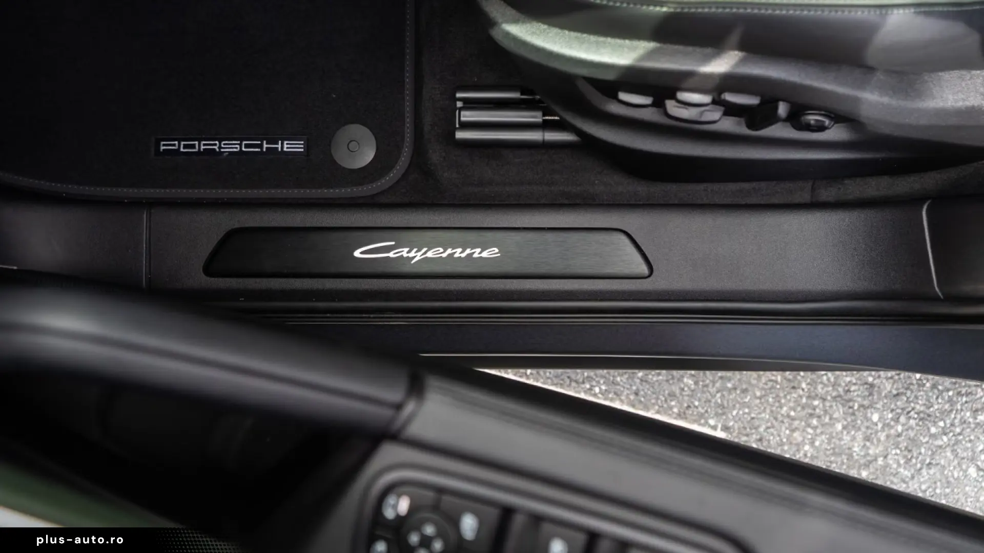 Porsche Cayenne E-Hybrid Coupe Black Edition InnoDrive