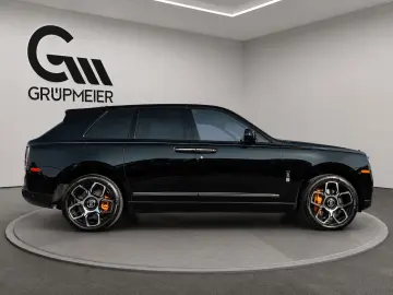 ROLLS ROYCE Cullinan Black Badge 600PS Luftfederung Voll