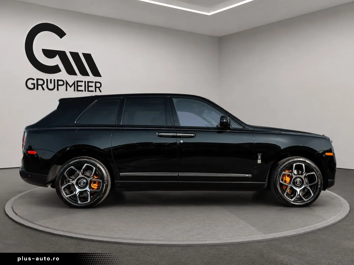 ROLLS ROYCE Cullinan Black Badge 600PS Luftfederung Voll