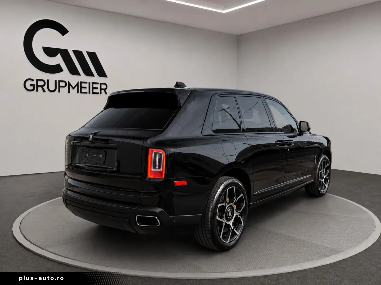 ROLLS ROYCE Cullinan Black Badge 600PS Luftfederung Voll