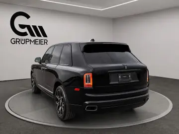 ROLLS ROYCE Cullinan Black Badge 600PS Luftfederung Voll