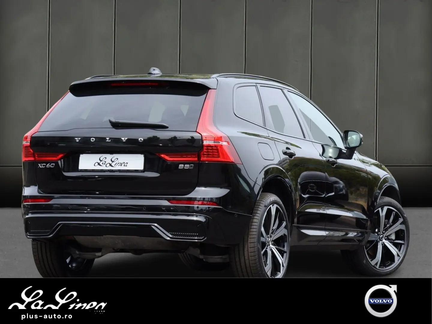 VOLVO XC60 B5 Ultra Dark AWD