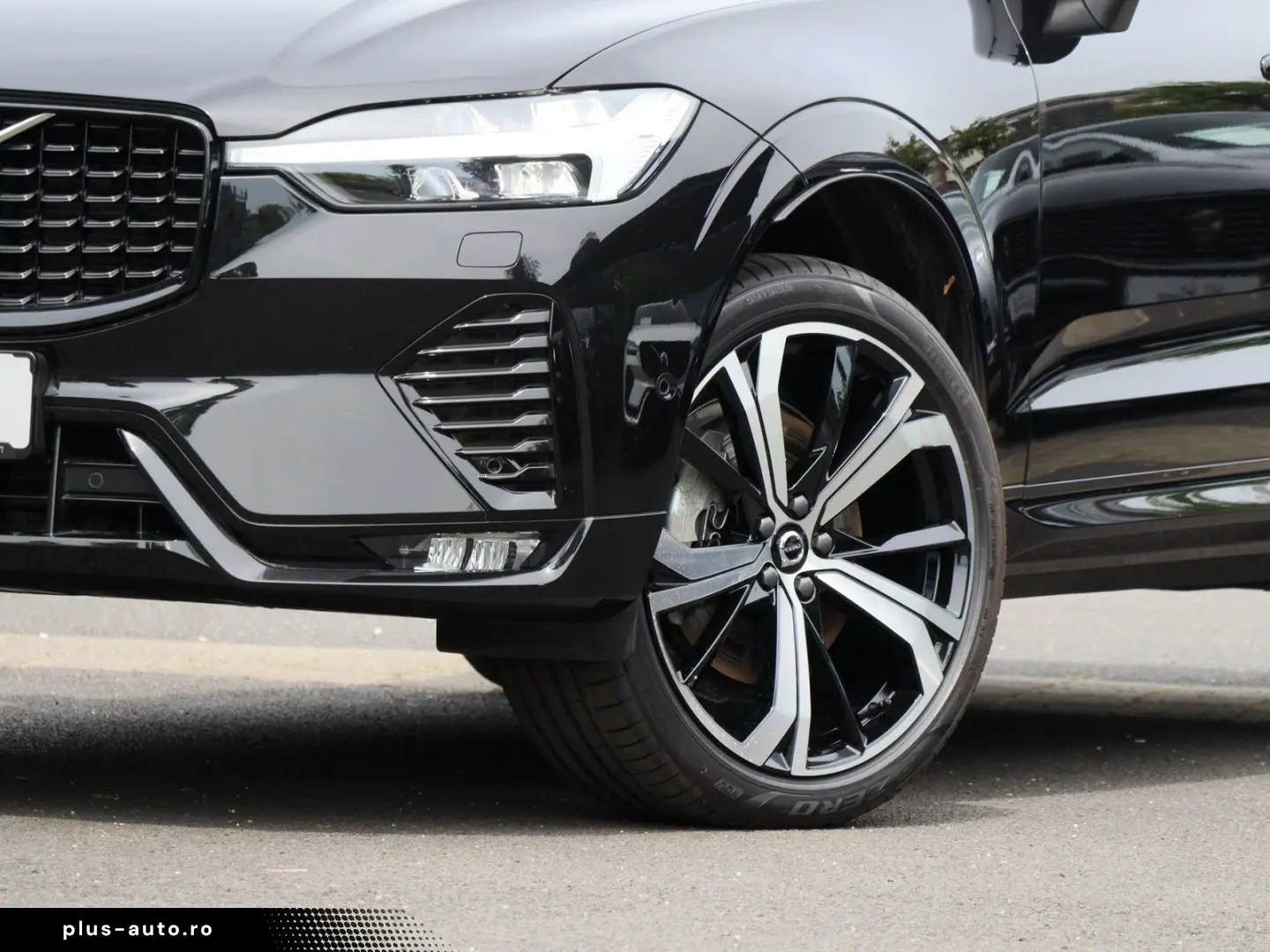 VOLVO XC60 B5 Ultra Dark AWD