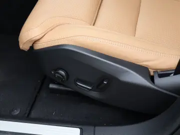 VOLVO XC60 B5 Ultra Dark AWD