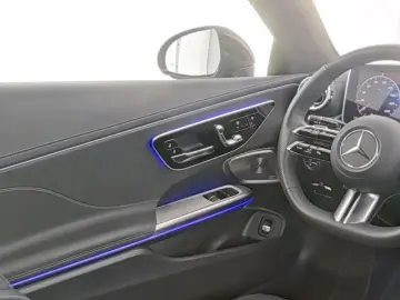 MERCEDES-BENZ CLE 300 4M AMG