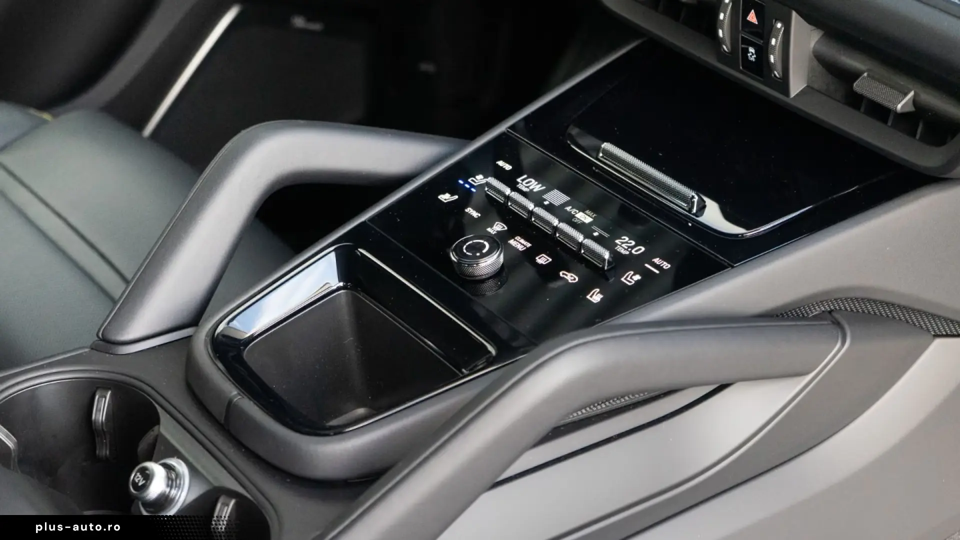 Porsche Cayenne Turbo E-Hybrid Coupe with GT-Paket