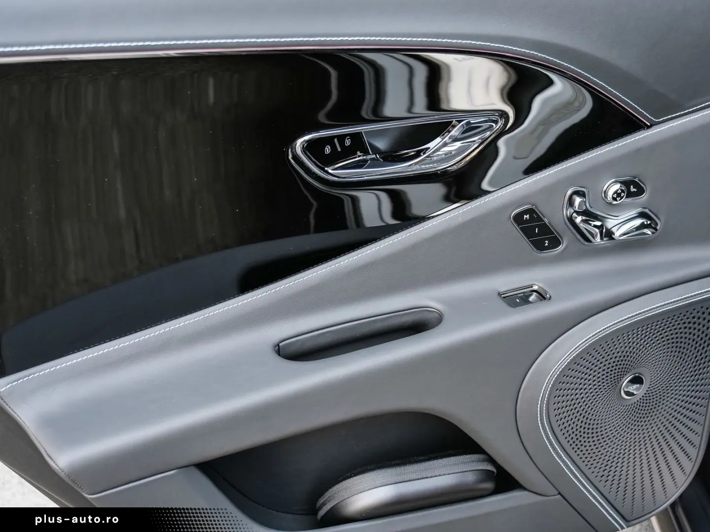 BENTLEY Flying Spur 2025 — imagine 22