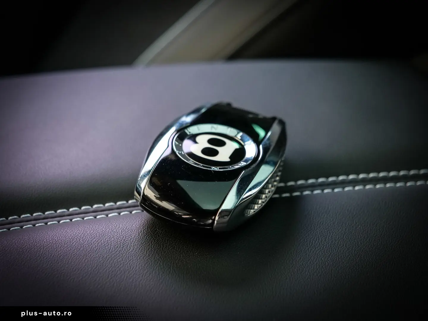 BENTLEY Flying Spur 2025 — imagine 26