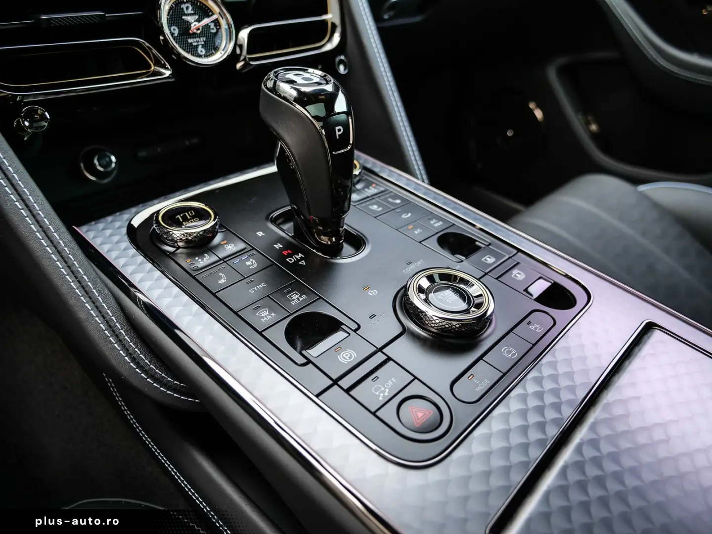 BENTLEY Flying Spur 2025 — imagine 29