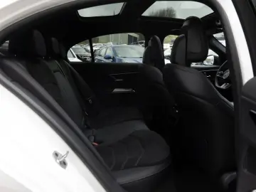 MERCEDES-BENZ E 220 d 4M AMG-Sport Super 360 Pano Ni…