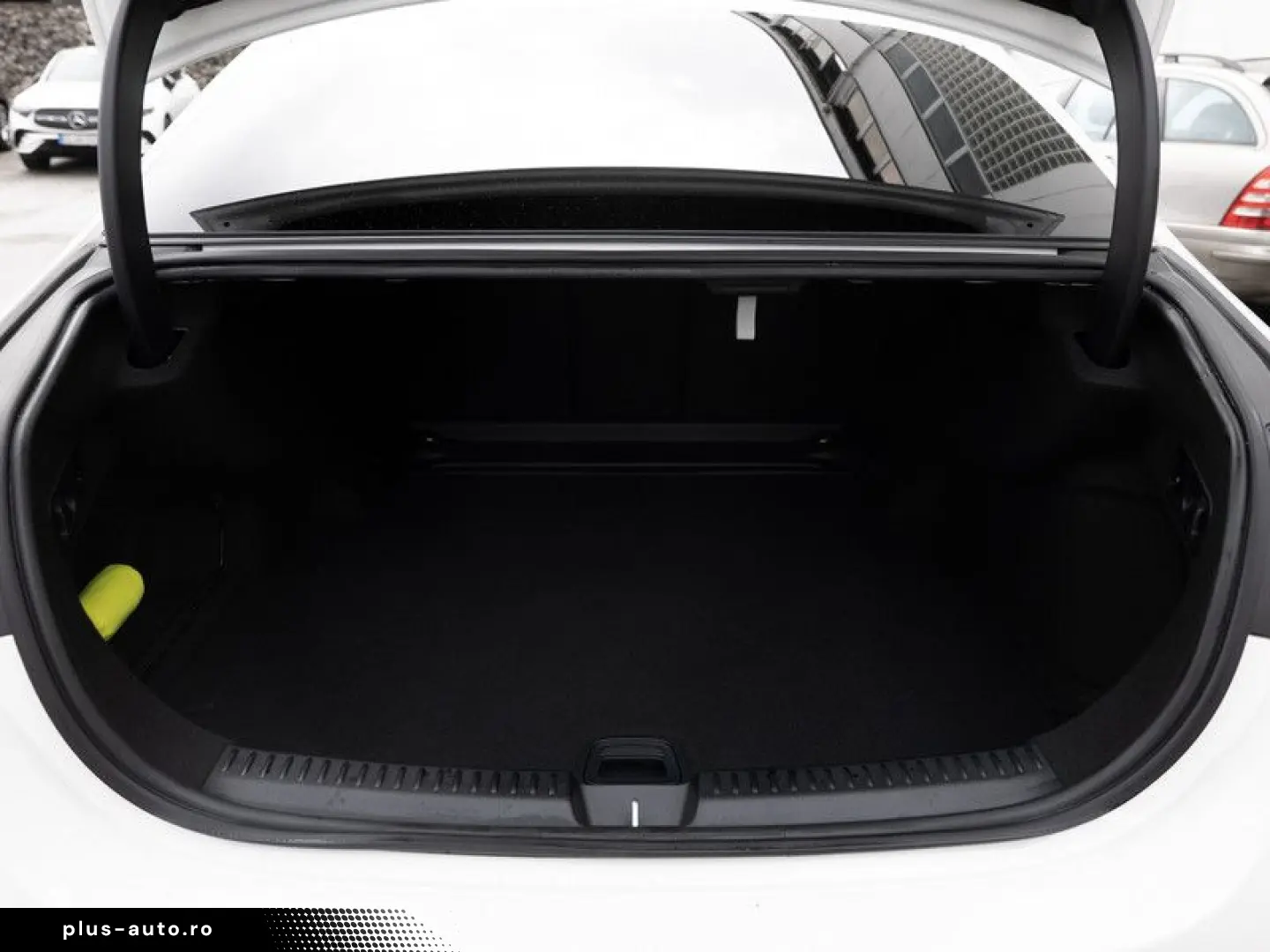 MERCEDES-BENZ E 220 d 4M AMG-Sport Super 360 Pano Ni&hellip;