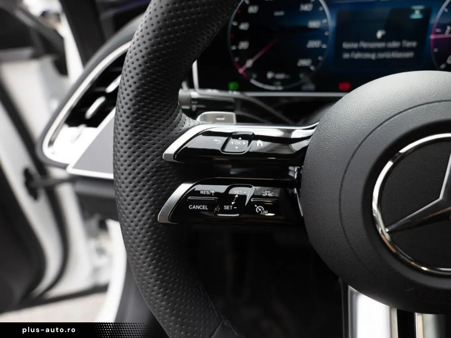 MERCEDES-BENZ E 220 d 4M AMG-Sport Super 360 Pano Ni&hellip;