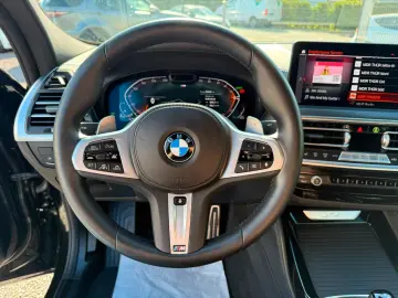 BMW X4 xDrive 30d M-SPORT