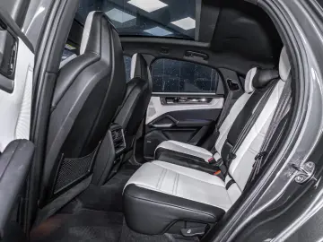 PORSCHE Cayenne S E-Hyb Coupé Facelift SportDesign 22