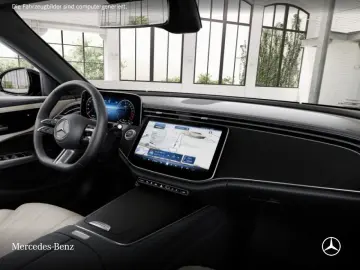 Mercedes-Benz E 300 e 4MATIC Hybrid AMG Distr  Night Camera