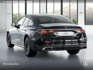 Mercedes-Benz E 300 e 4MATIC Hybrid AMG Distr  Night Camera
