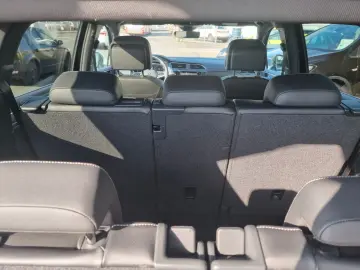VW Tiguan Allspace R-Line 4Motion 7-Sitzer ACC
