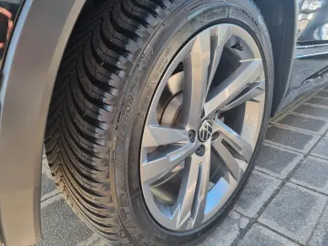 VW Tiguan Allspace R-Line 4Motion 7-Sitzer ACC