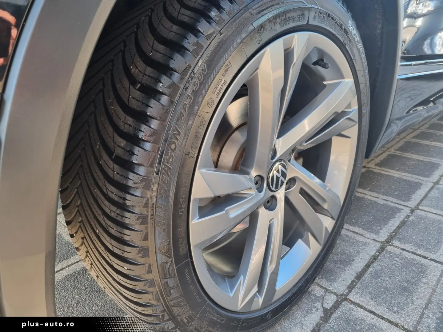VW Tiguan Allspace R-Line 4Motion 7-Sitzer ACC