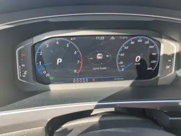 VW Tiguan Allspace R-Line 4Motion 7-Sitzer ACC