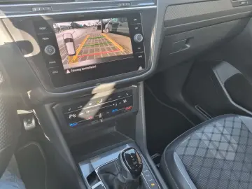 VW Tiguan Allspace R-Line 4Motion 7-Sitzer ACC