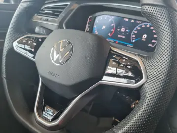 VW Tiguan Allspace R-Line 4Motion 7-Sitzer ACC
