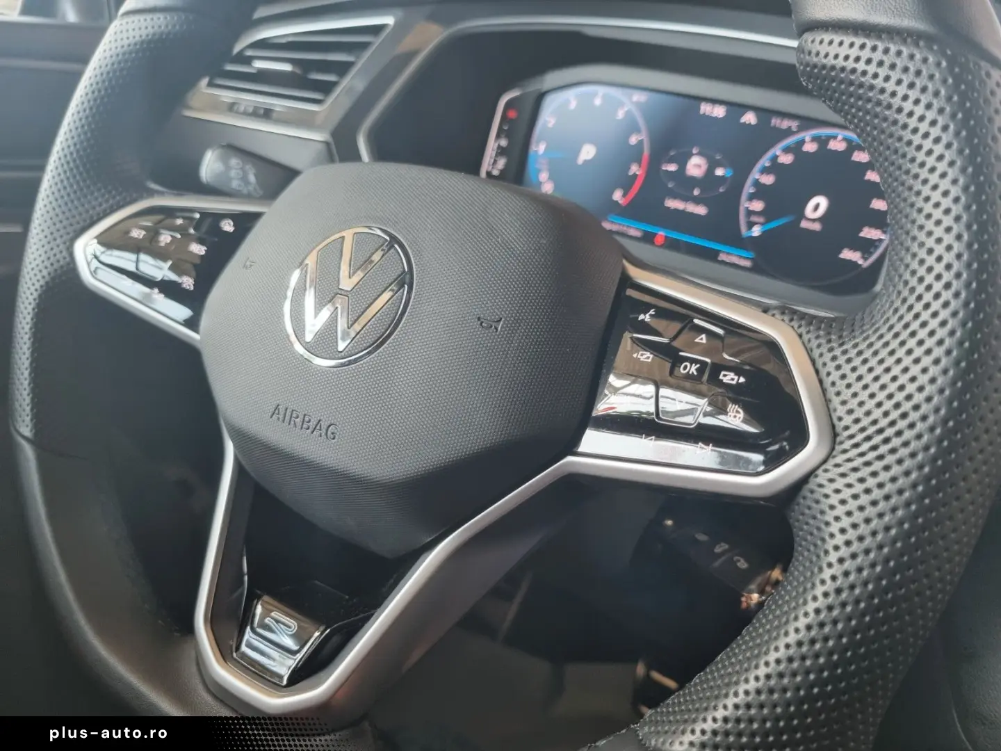VW Tiguan Allspace R-Line 4Motion 7-Sitzer ACC