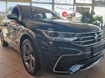 VW Tiguan Allspace R-Line 4Motion 7-Sitzer ACC