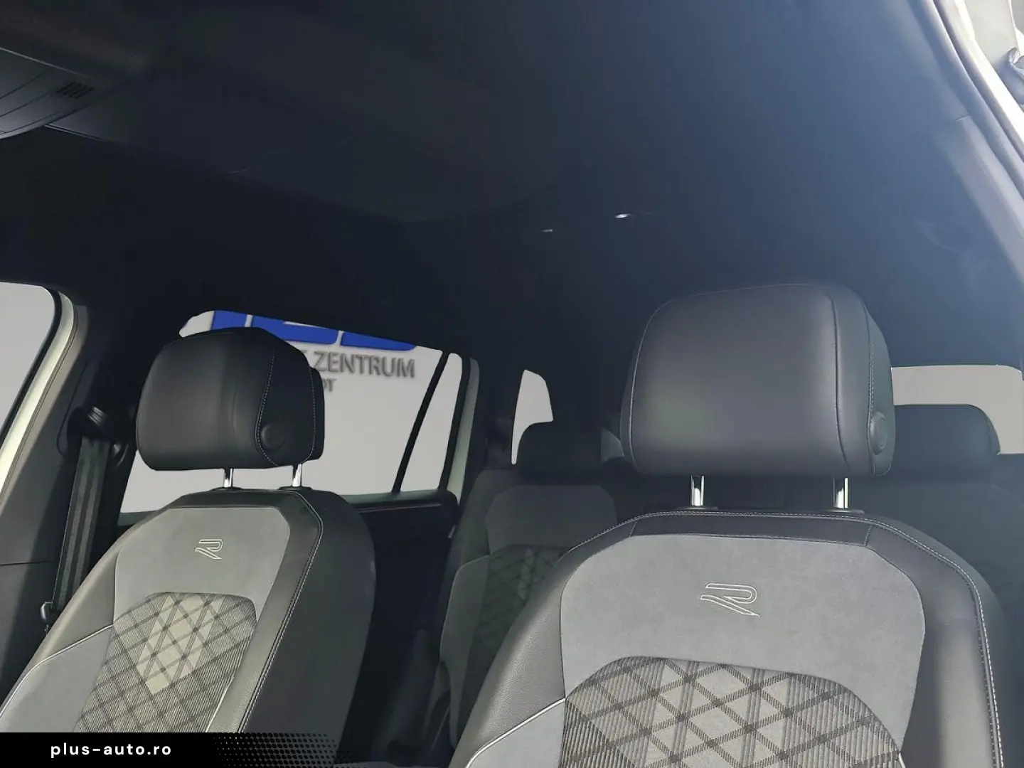 VW Tiguan Allspace R-Line 4M STNDHZ 7SZ AHK MATRIX