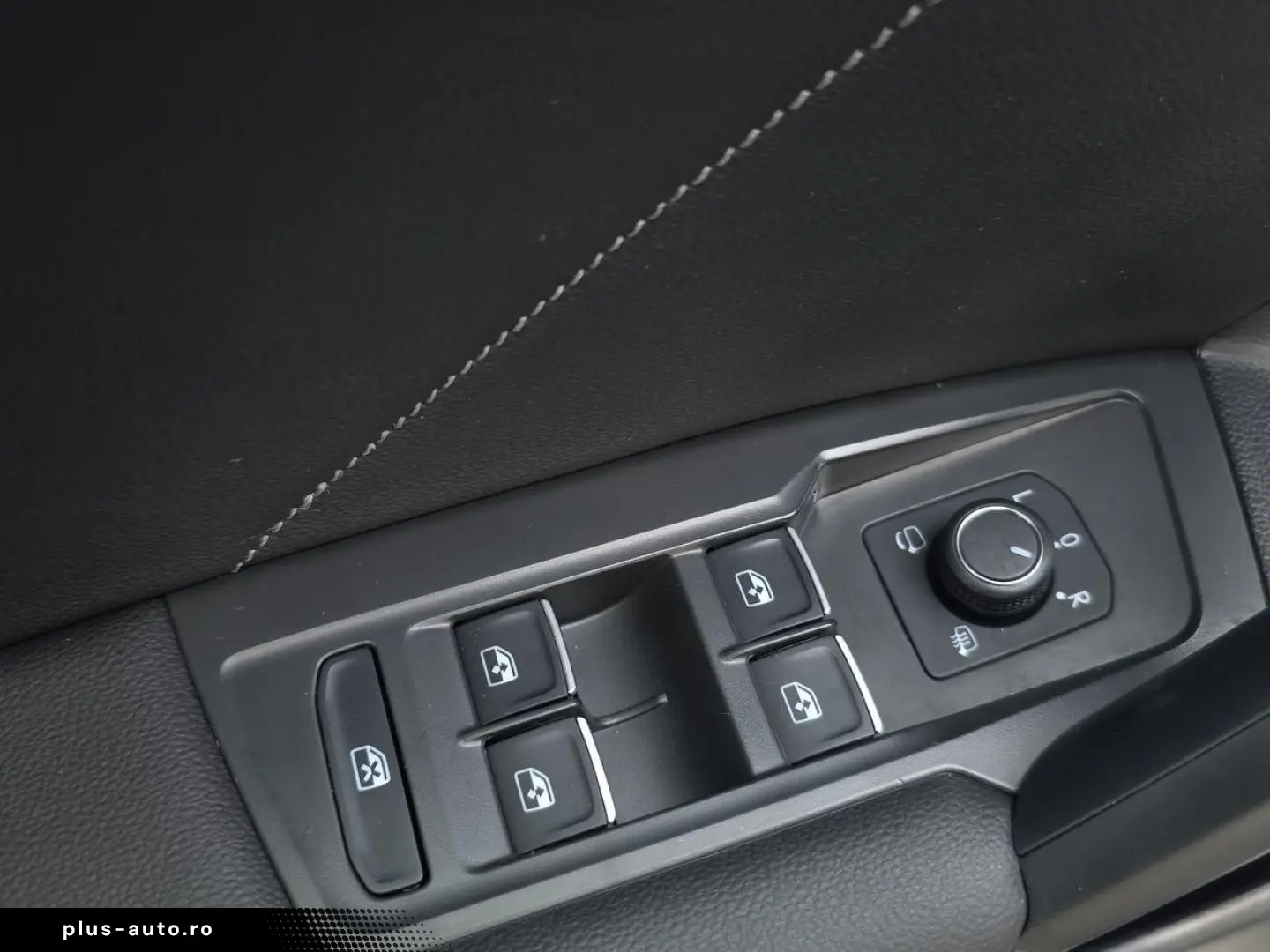 VW Tiguan Allspace R-Line 4M STNDHZ 7SZ AHK MATRIX