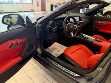 BMW Z4sD30i HUD LEDeMemorStz P&DrivAs KomfZg M-Sport