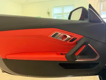 BMW Z4sD30i HUD LEDeMemorStz P&DrivAs KomfZg M-Sport