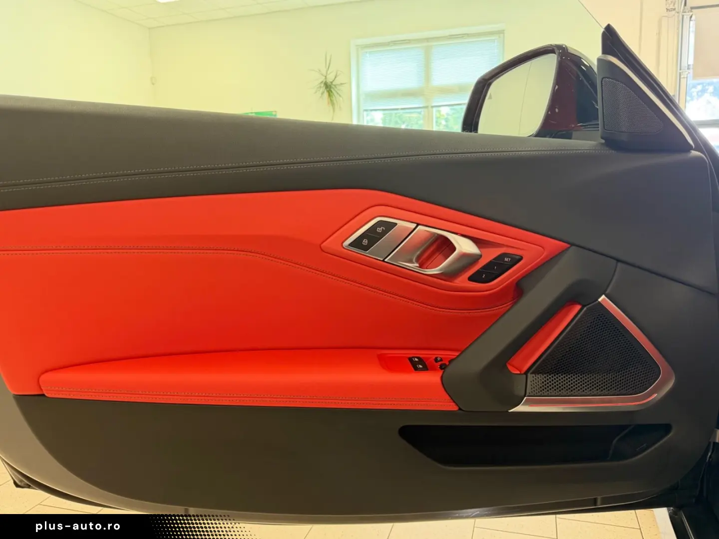 BMW Z4sD30i HUD LEDeMemorStz P&DrivAs KomfZg M-Sport