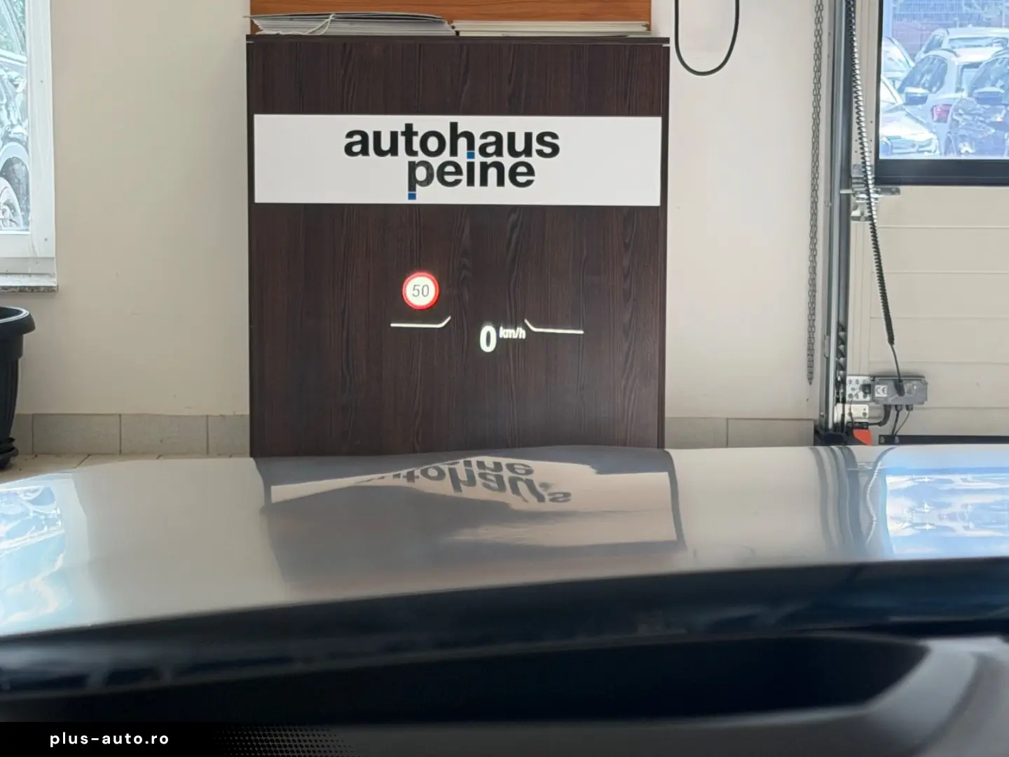 BMW Z4sD30i HUD LEDeMemorStz P&DrivAs KomfZg M-Sport