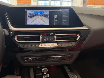 BMW Z4sD30i HUD LEDeMemorStz P&DrivAs KomfZg M-Sport