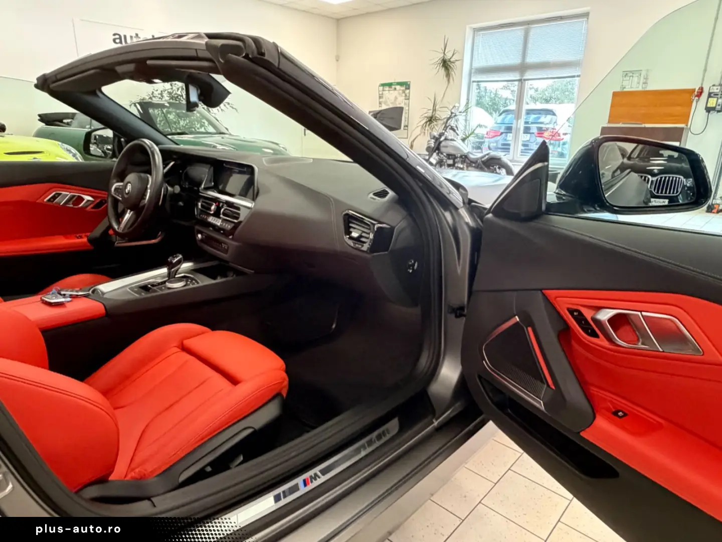 BMW Z4sD30i HUD LEDeMemorStz P&DrivAs KomfZg M-Sport
