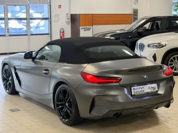 BMW Z4sD30i HUD LEDeMemorStz P&DrivAs KomfZg M-Sport