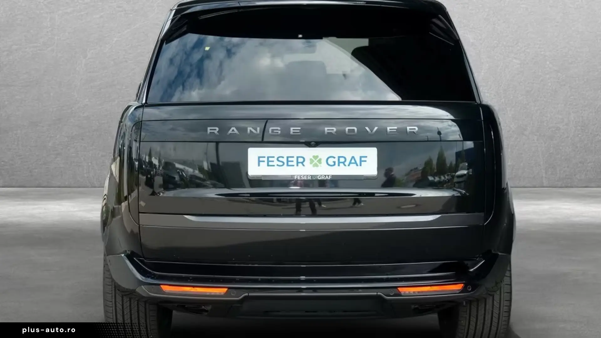 Land Rover Range Rover P460e HSE AHK PANO Shadow Line